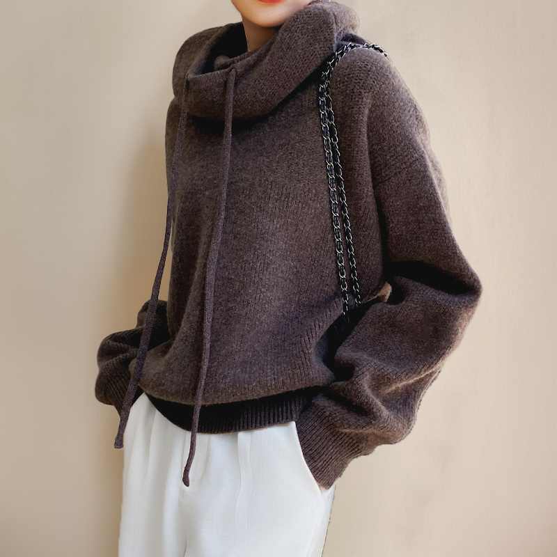 Frances – Fashionable Bow Print Round Neck Knit Pullover