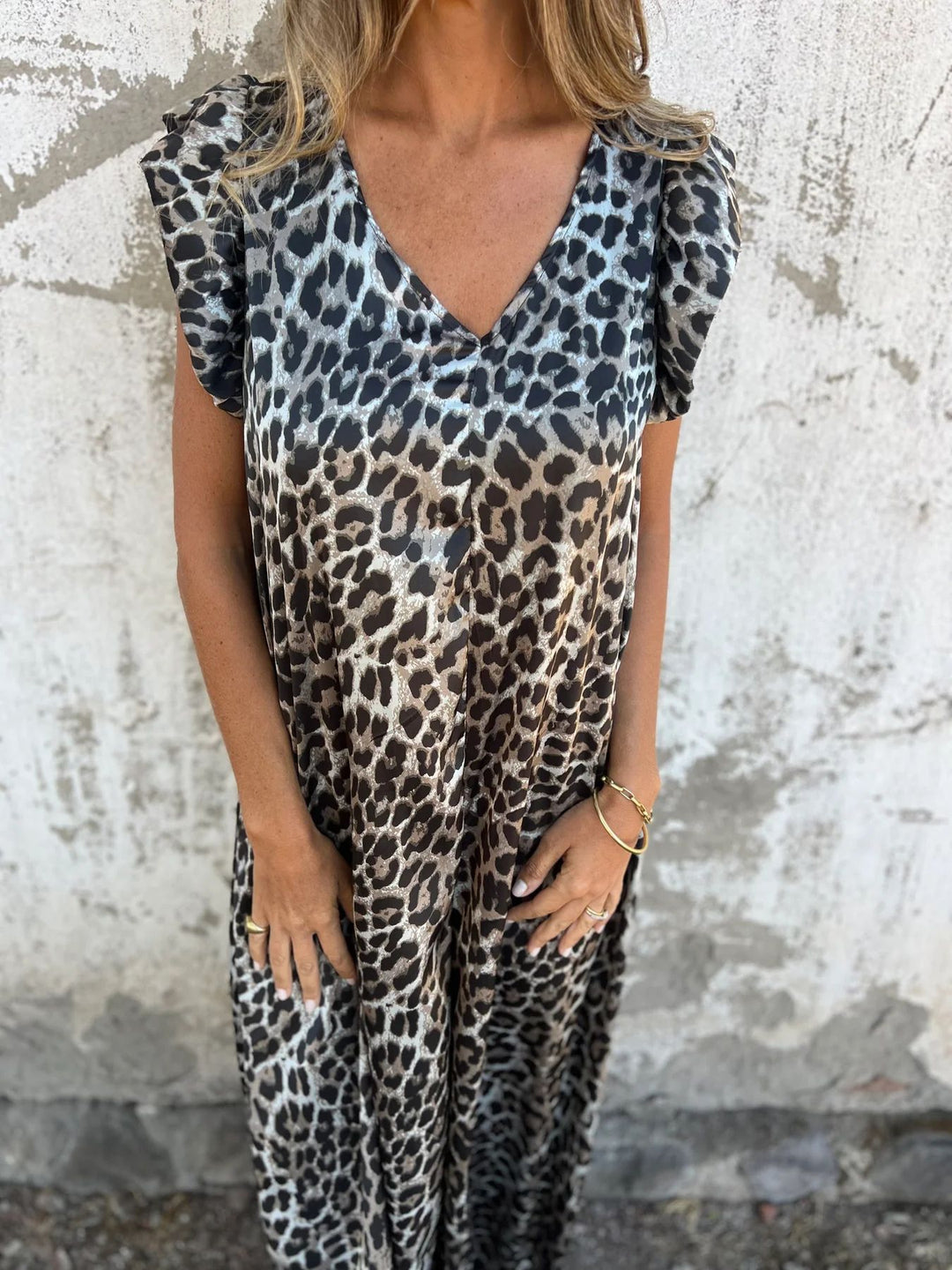 Eileen – Trendy V-Neck Jumpsuit