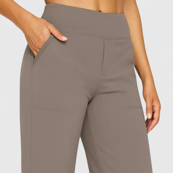 Petra – Elegant Tailored Trousers