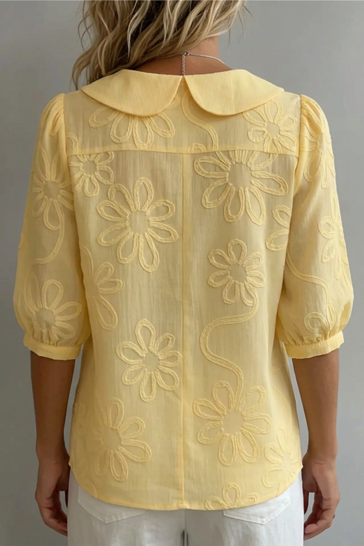 Sandra – Elegant Floral Blouse