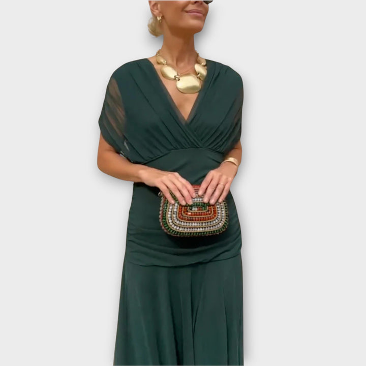 Vivienne – Elegant Dress