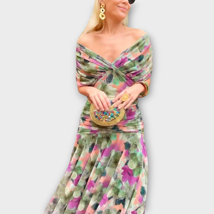 Vivienne – Elegant Dress