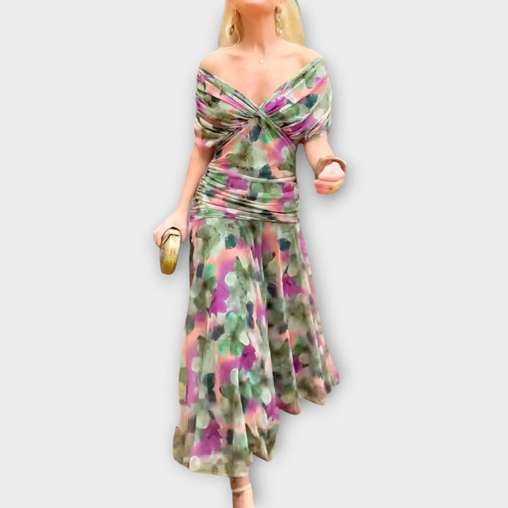 Vivienne – Elegant Dress