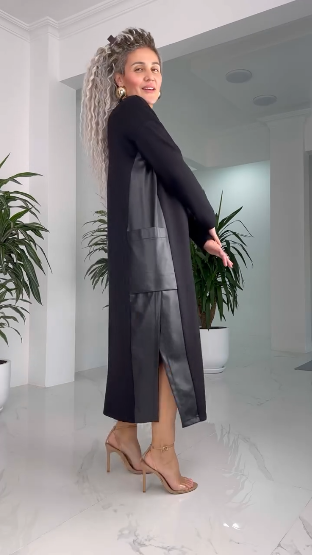 Marilyn – Classic Minimalist Midi Dress