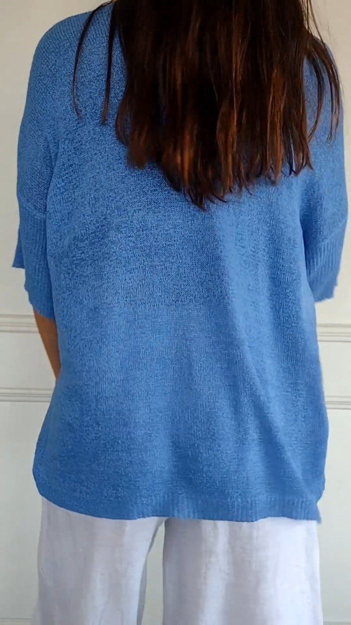 Lauren – Casual V-Neck Top
