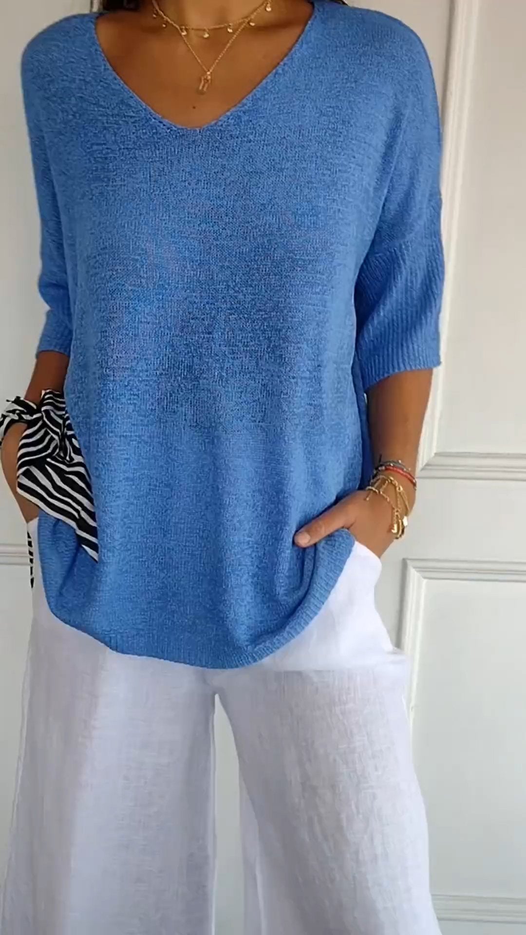 Lauren – Casual V-Neck Top
