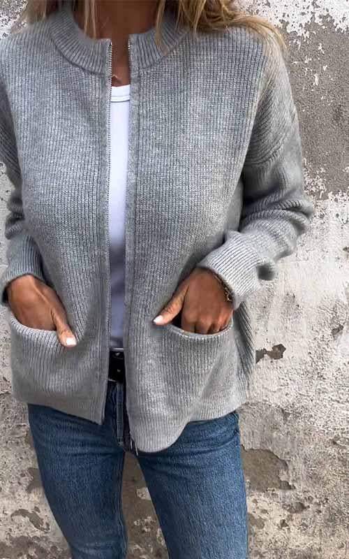Saria – Zip-Up Knit Cardigan