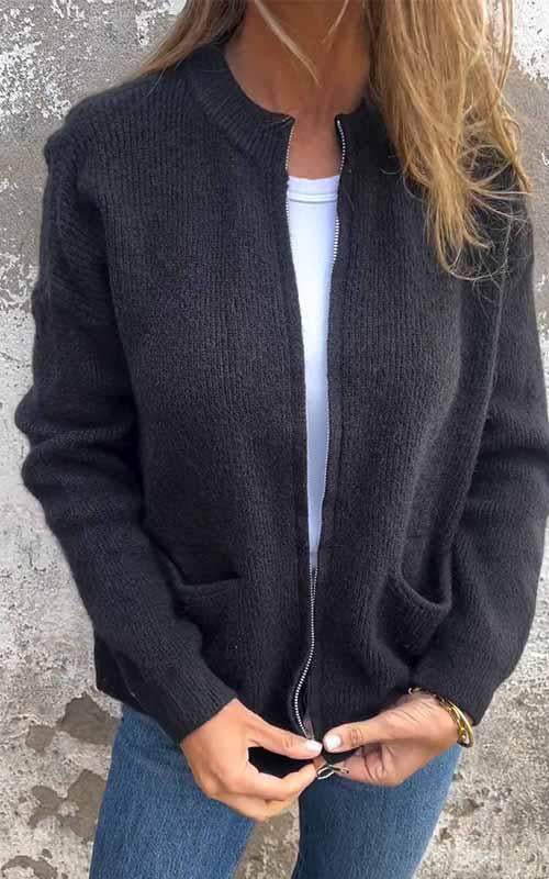 Saria – Zip-Up Knit Cardigan