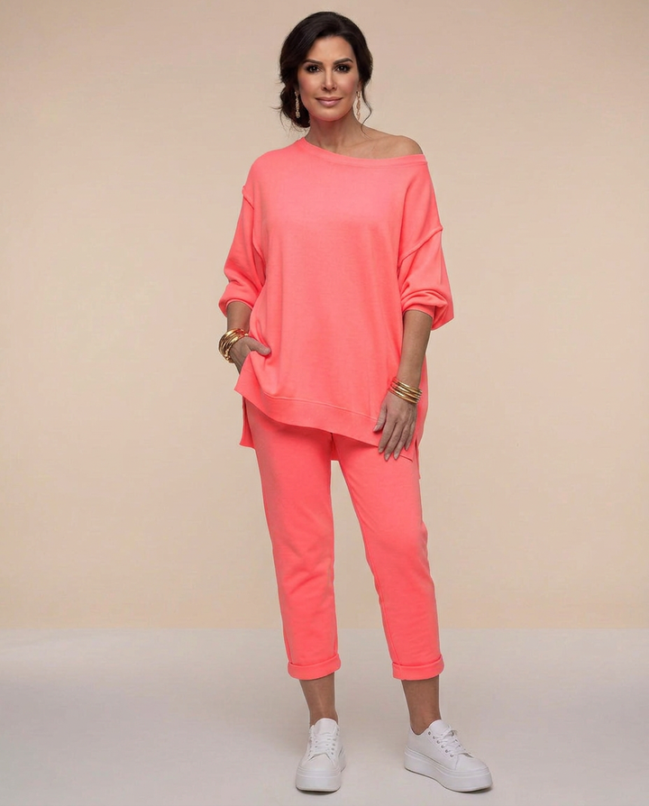 Sofia – Oversized Sweatshirt and Jogger Set