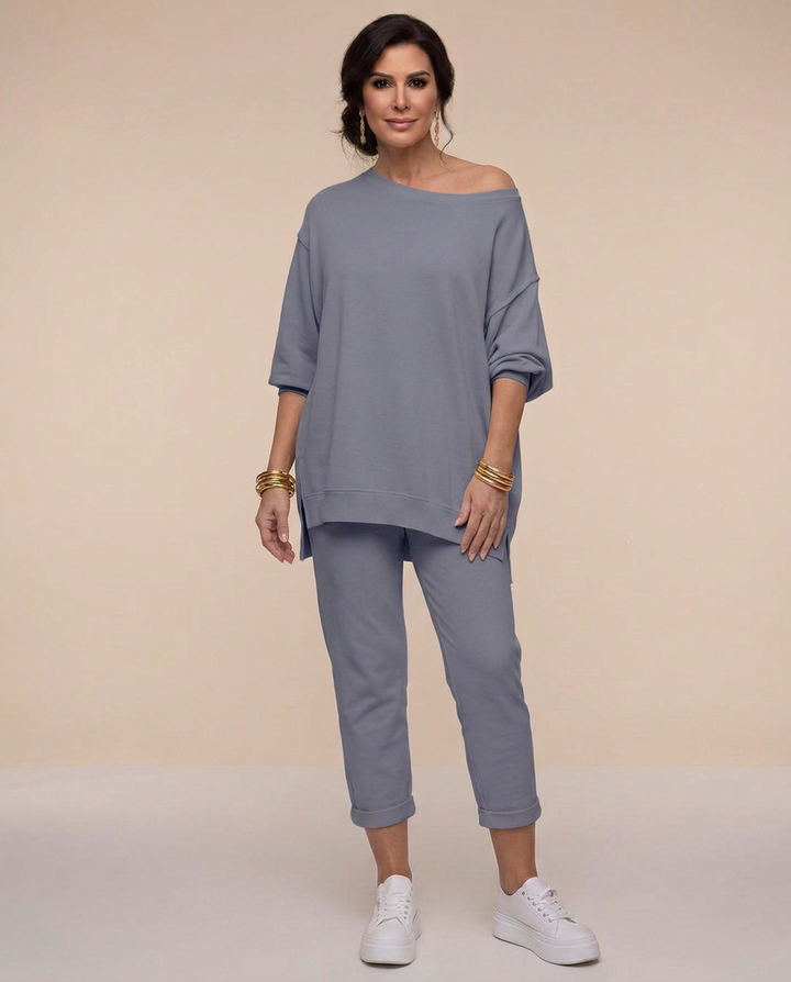 Sofia – Oversized Sweatshirt and Jogger Set