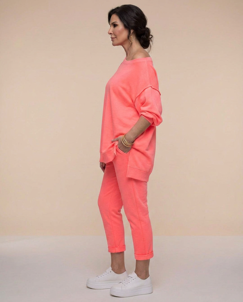 Sofia – Oversized Sweatshirt and Jogger Set