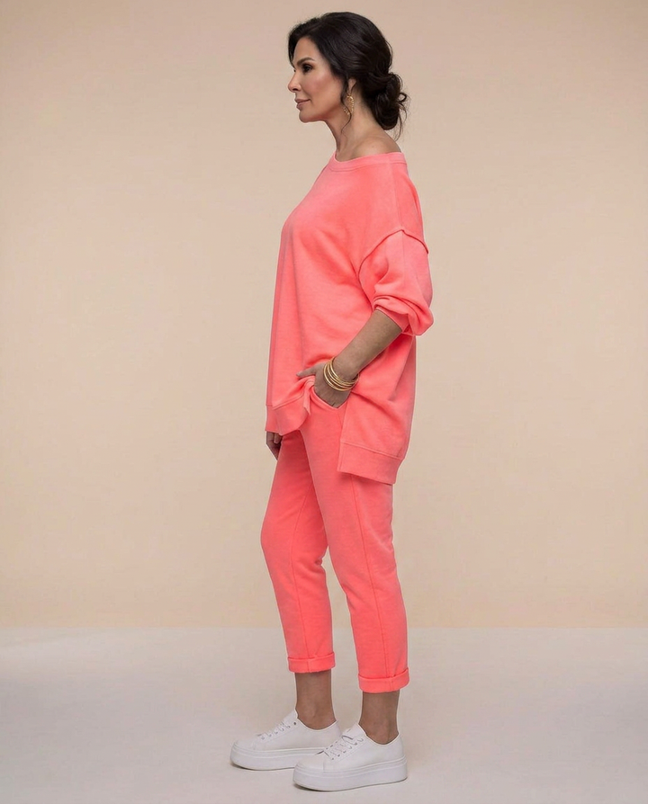 Sofia – Oversized Sweatshirt and Jogger Set
