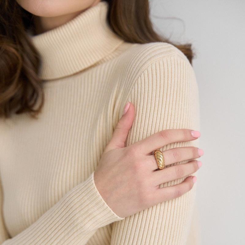 Josie – Casual Round Neck Long Sleeve Sweater