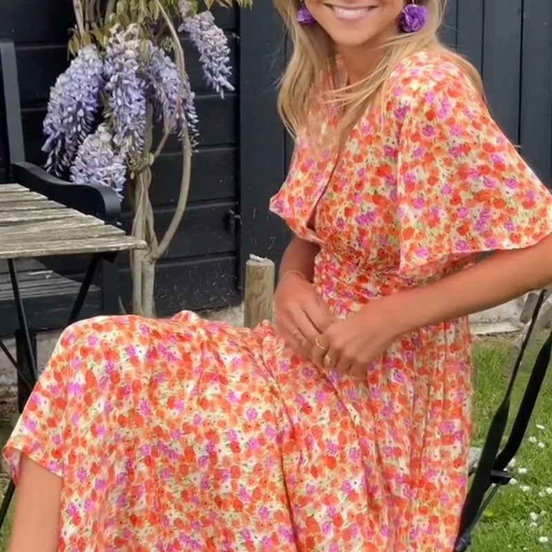 Isobel – Classic V-Neck Dress