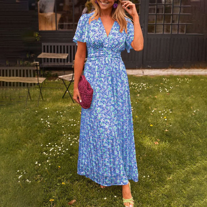 Isobel – Classic V-Neck Dress