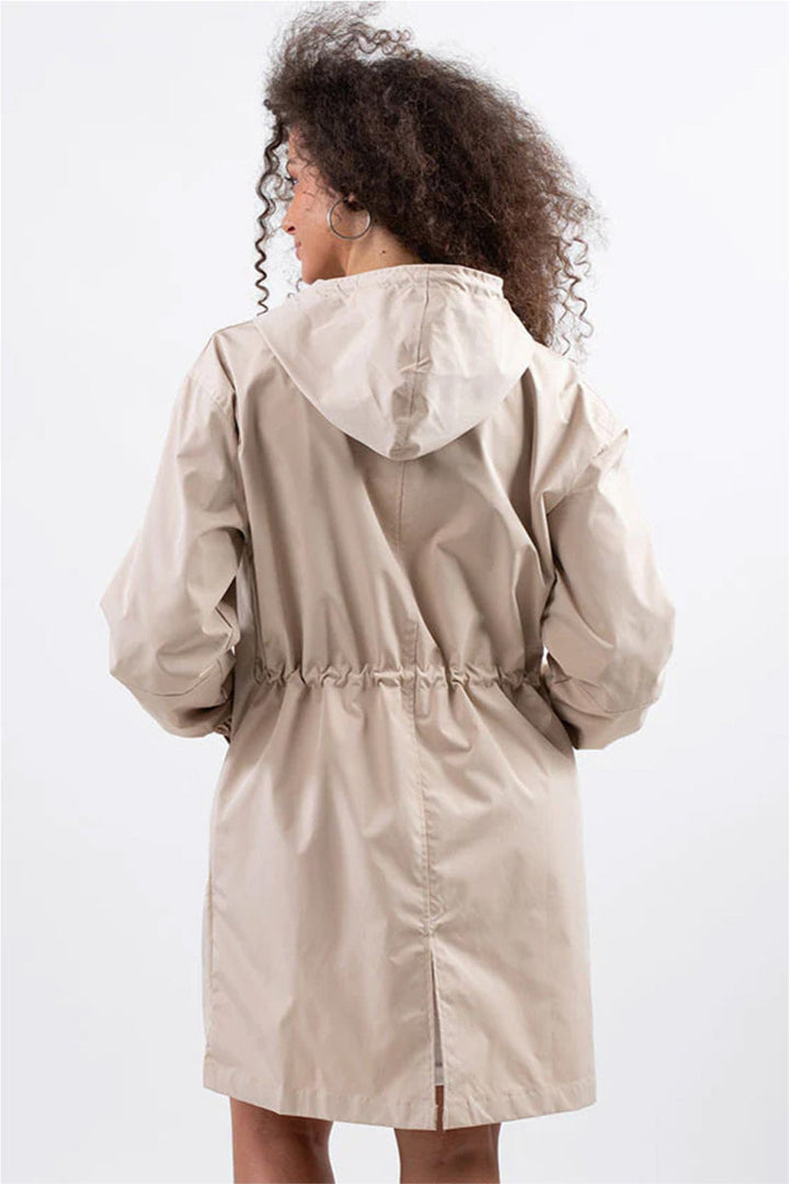 Barbara – Oversized Water-Resistant Windbreaker