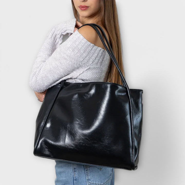Hilda – Classic Blair Style